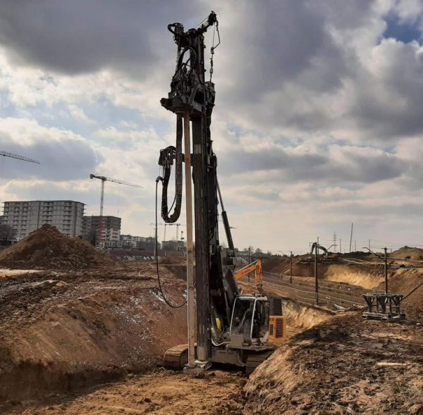 Liebherr LRB 125 Rotary/Vibratory Piling Rig