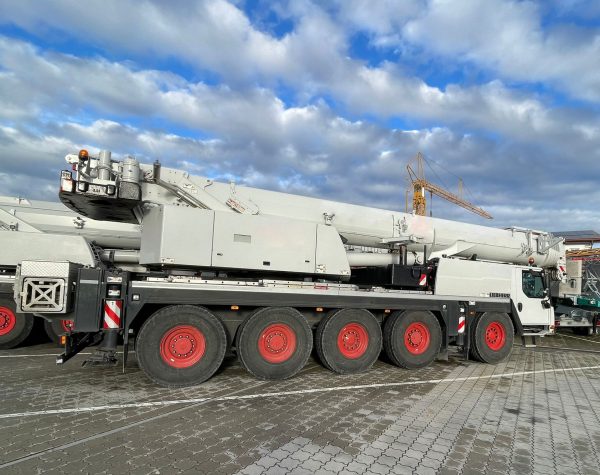 Liebherr LTM 1095-5.1 Mobile Crane