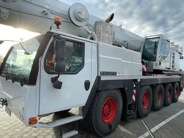 Liebherr LTM 1095-5.1 Mobile Crane