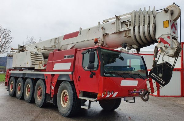 Liebherr LTM 1100-5.2 Mobile Crane