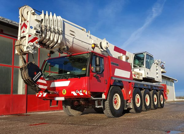 Liebherr LTM 1100-5.2 Mobile Crane