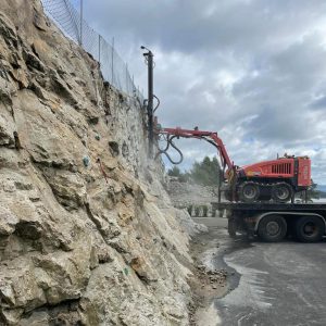 Sandvik DC125R Rock Drill