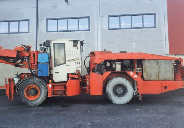 Sandvik DS510-C Underground Rock Drill