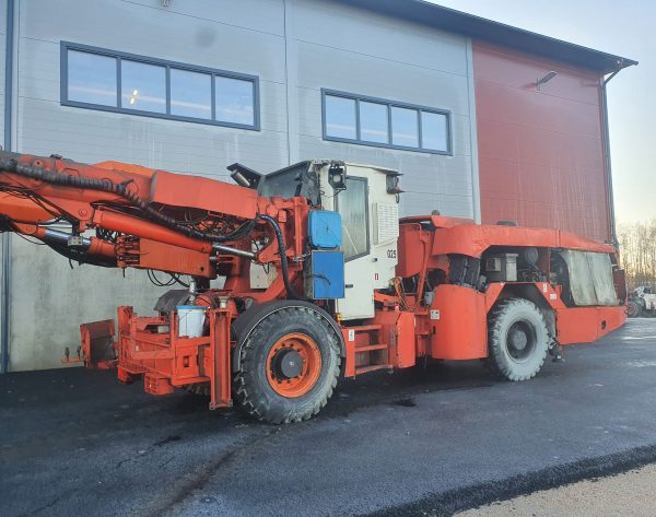Sandvik DS510-C Underground Rock Drill
