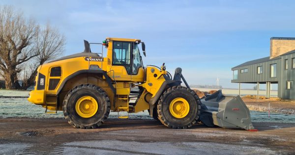 Колесный погрузчик Volvo L150H