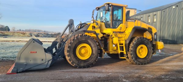 Колесный погрузчик Volvo L150H