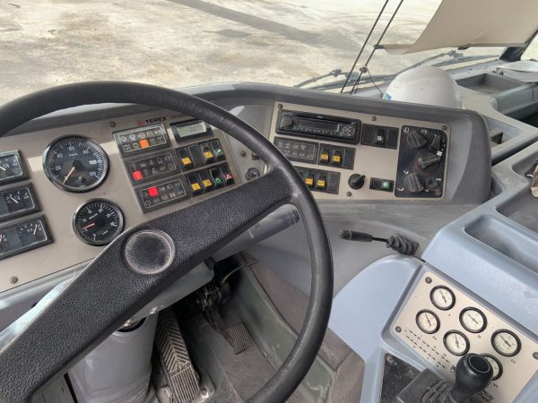 Demag AC 700 Mobile Crane