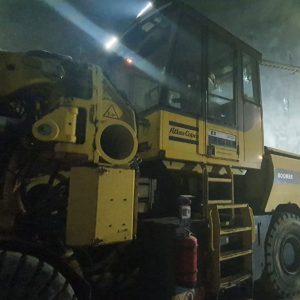 Perforadora subterránea Atlas Copco E3-C30