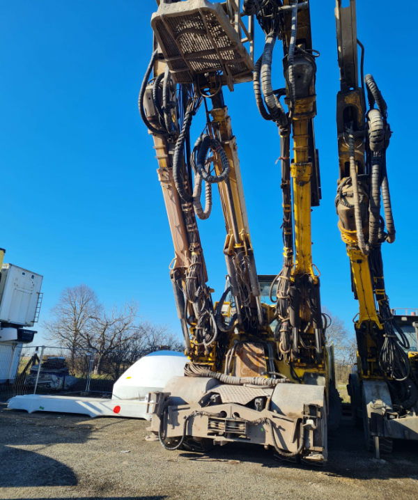 Perceuse à roche souterraine ATLAS COPCO XE3C