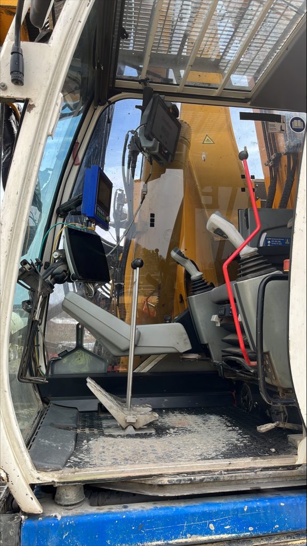 Bauer BG 24H Rotary Piling Rig