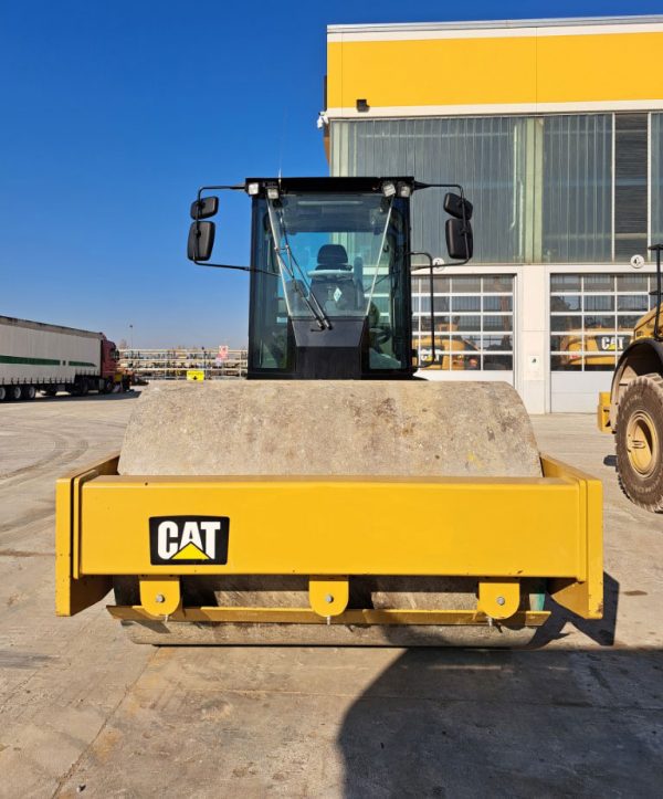 Caterpillar CS64B Walze