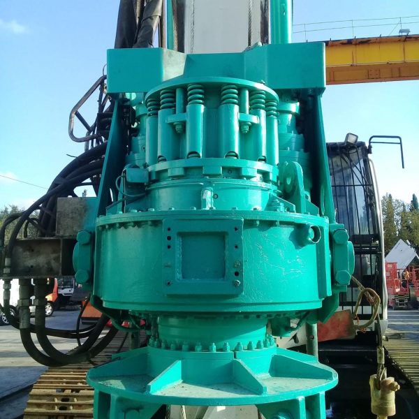Casagrande B175 XP Rotary Piling Rig