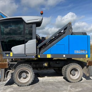 Terex Fuchs MHLS 320D Material Handler