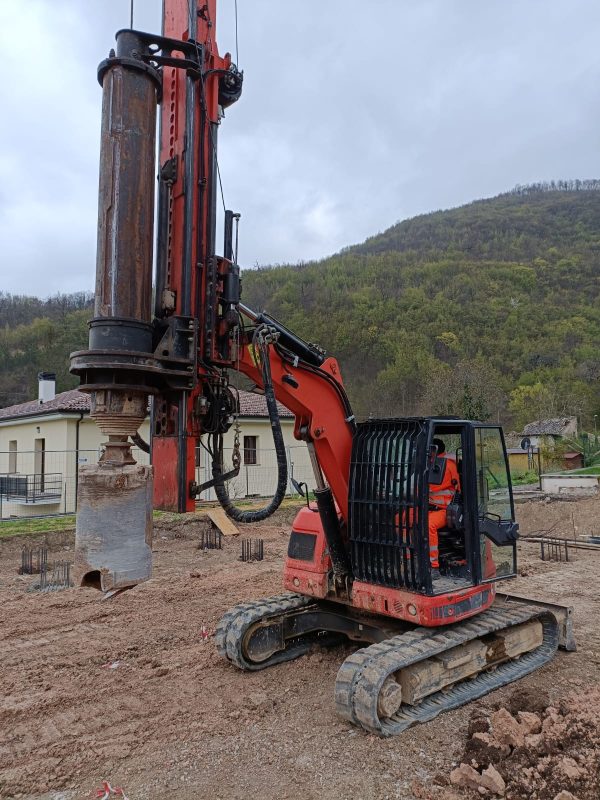 Geax EK40 Rotary Piling Rig