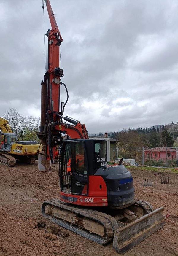 Geax EK40 Rotary Piling Rig