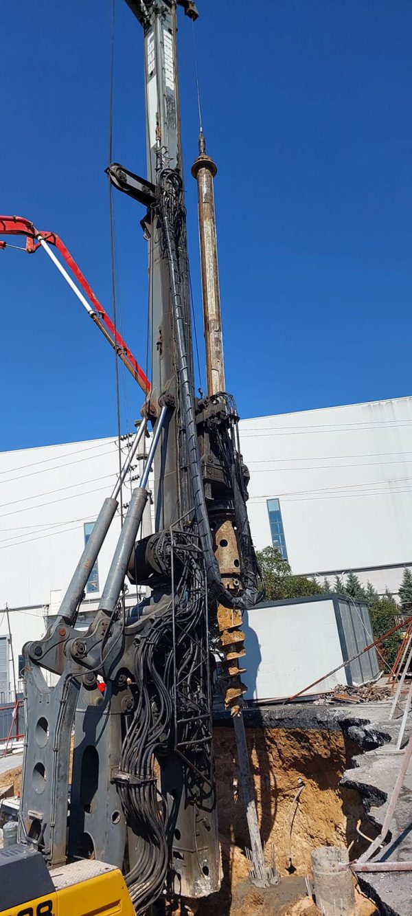 Liebherr LB28 Piling Rig