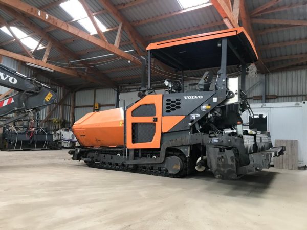 Volvo ABG P6820C PAVER