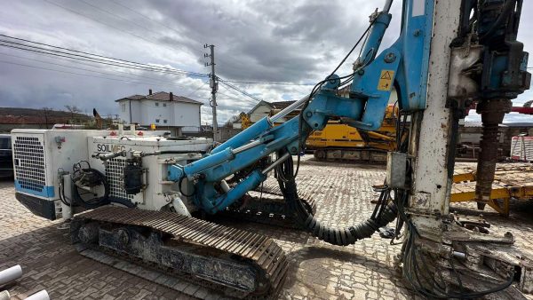 Soilmec SM-401 マイクロ杭打ちリグ