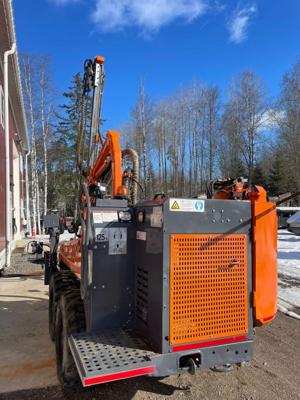 Tamrock Commando 120 RF Rock Drill