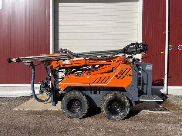 Tamrock Commando 120 RF Rock Drill