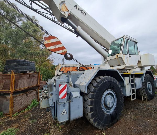 Terex A600 Rough Terrain Crane