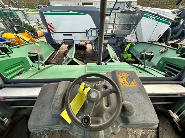 Vogele Super 1803-3i Paver