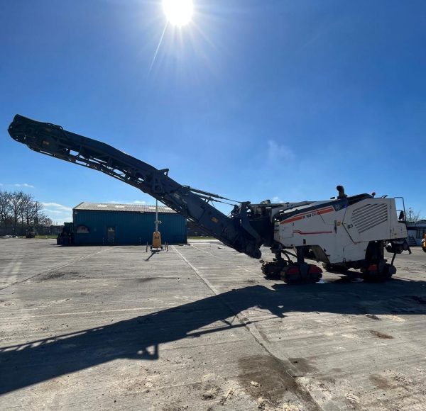 Wirtgen W100 CFI Road Planer