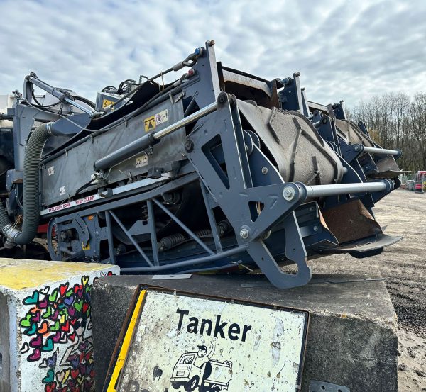 Wirtgen W210i Road Planer