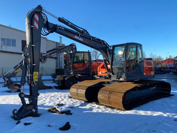 Atlas 160LC Wide Track Excavator