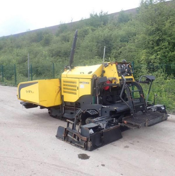 Bomag BF223 C Paver