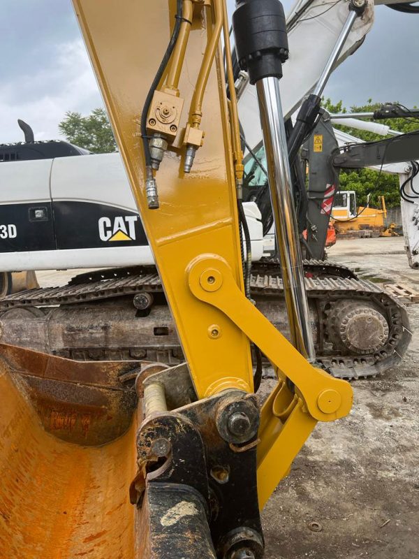 Caterpillar 318FL รถขุดไฮดรอลิค