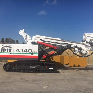 Plataforma de bate-estacas rotativa IMT A140 LCA