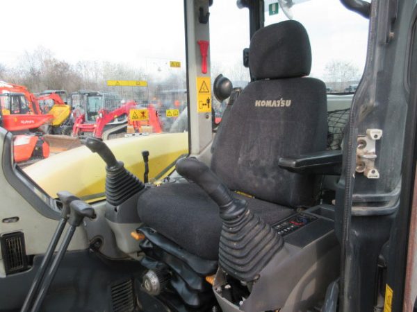 Komatsu PC80MR-3 Bagger