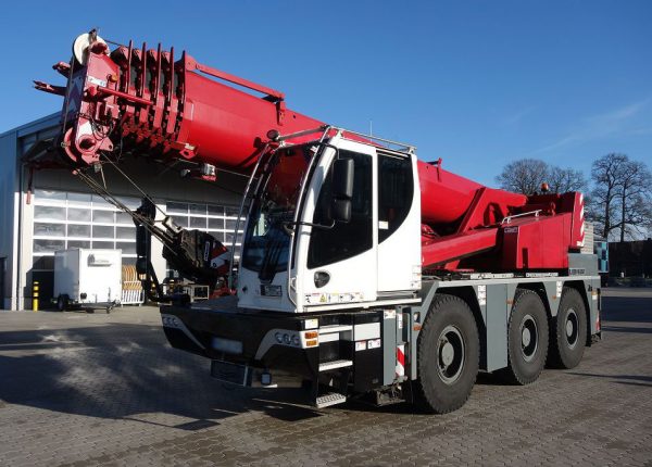 Liebherr LTC 1045-3.1 Mobile Crane