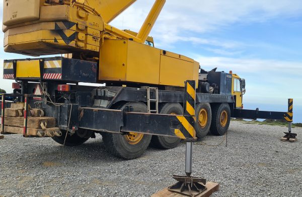 Liebherr LTM 1070 Mobile Crane