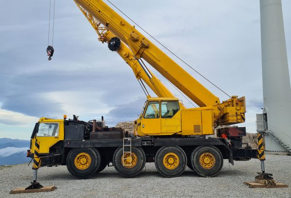Liebherr LTM 1070 Mobile Crane