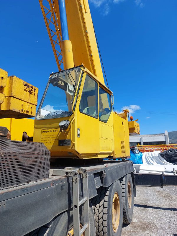 Liebherr LTM 1070 Mobile Crane