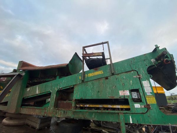 McCloskey 516 Trommel Screen