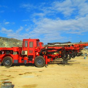 Sandvik DT820 지하 착암기