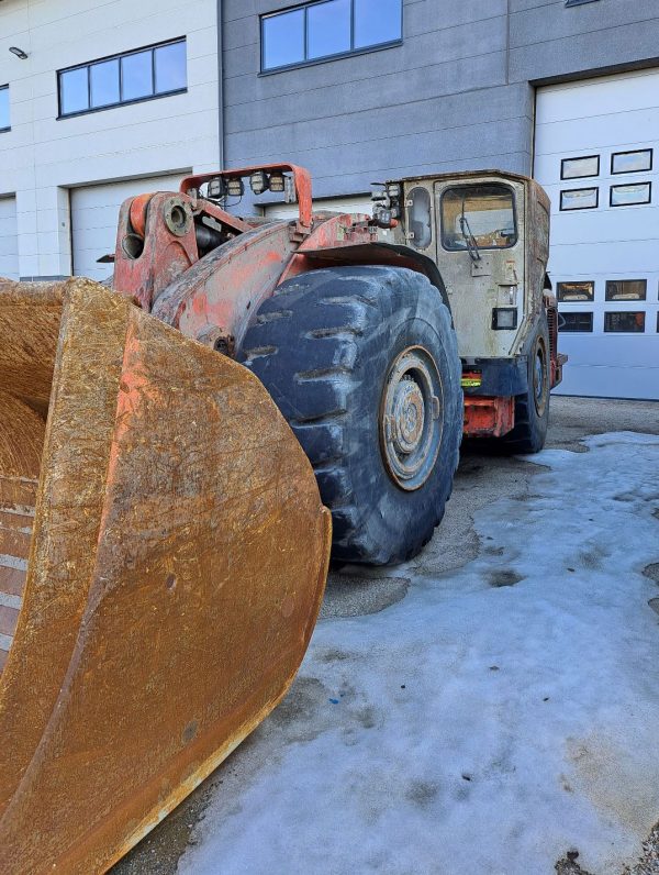 Sandvik LH517 Underground Loader