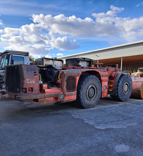 Cargador subterráneo Sandvik LH517