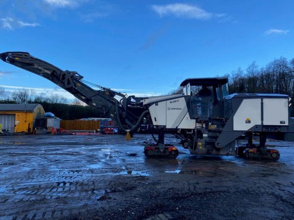 Wirtgen W 210 Fi Road Planer
