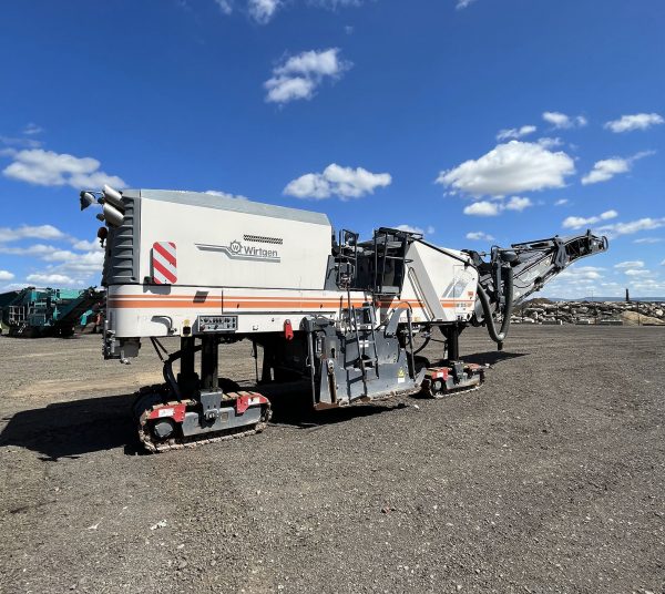 Wirtgen W 210 I Road Planer