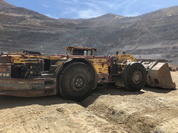 アトラスコプコ ST14 地下ローダー