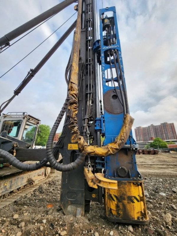 Junttan PM-25H Hammer Piling Rig