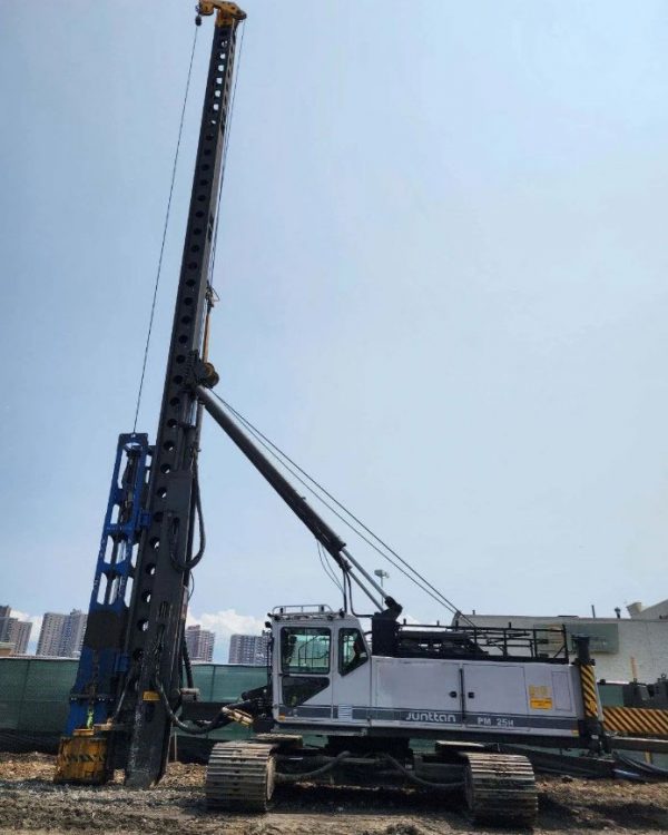 Junttan PM-25H Hammer Piling Rig