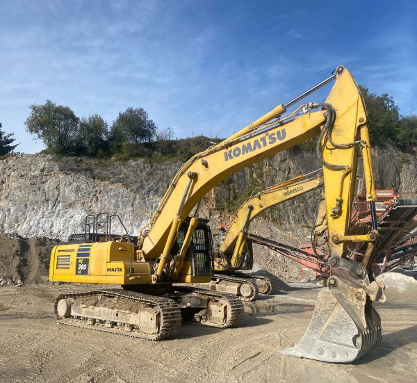 Escavadeira Komatsu PC360LC-10