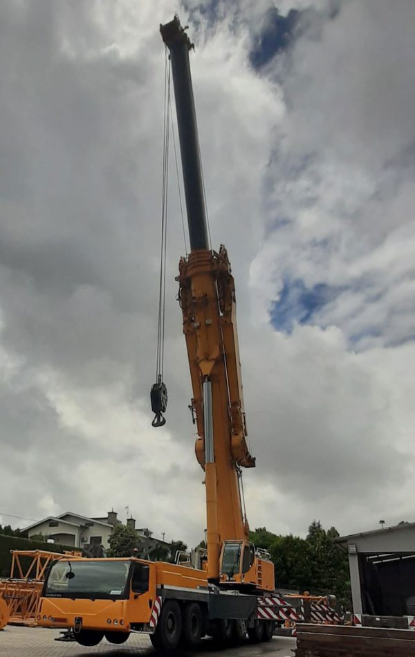 Liebherr LTM 1350-6.1 เครนเคลื่อนที่