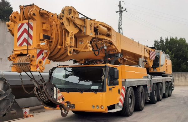 Liebherr LTM 1350-6.1 모바일 크레인