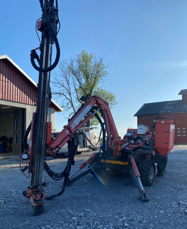 Sandvik DC302R Rock Drill